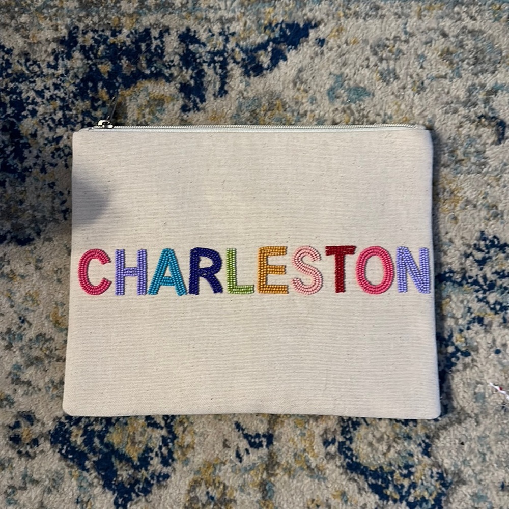 NWOT Charleston Clutch